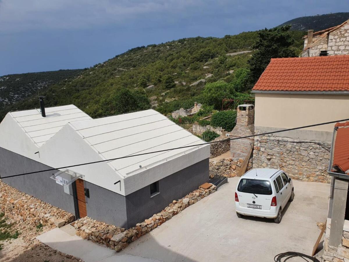 コミジャ Rural House Pikola With Sea View On Vis Islandヴィラ エクステリア 写真